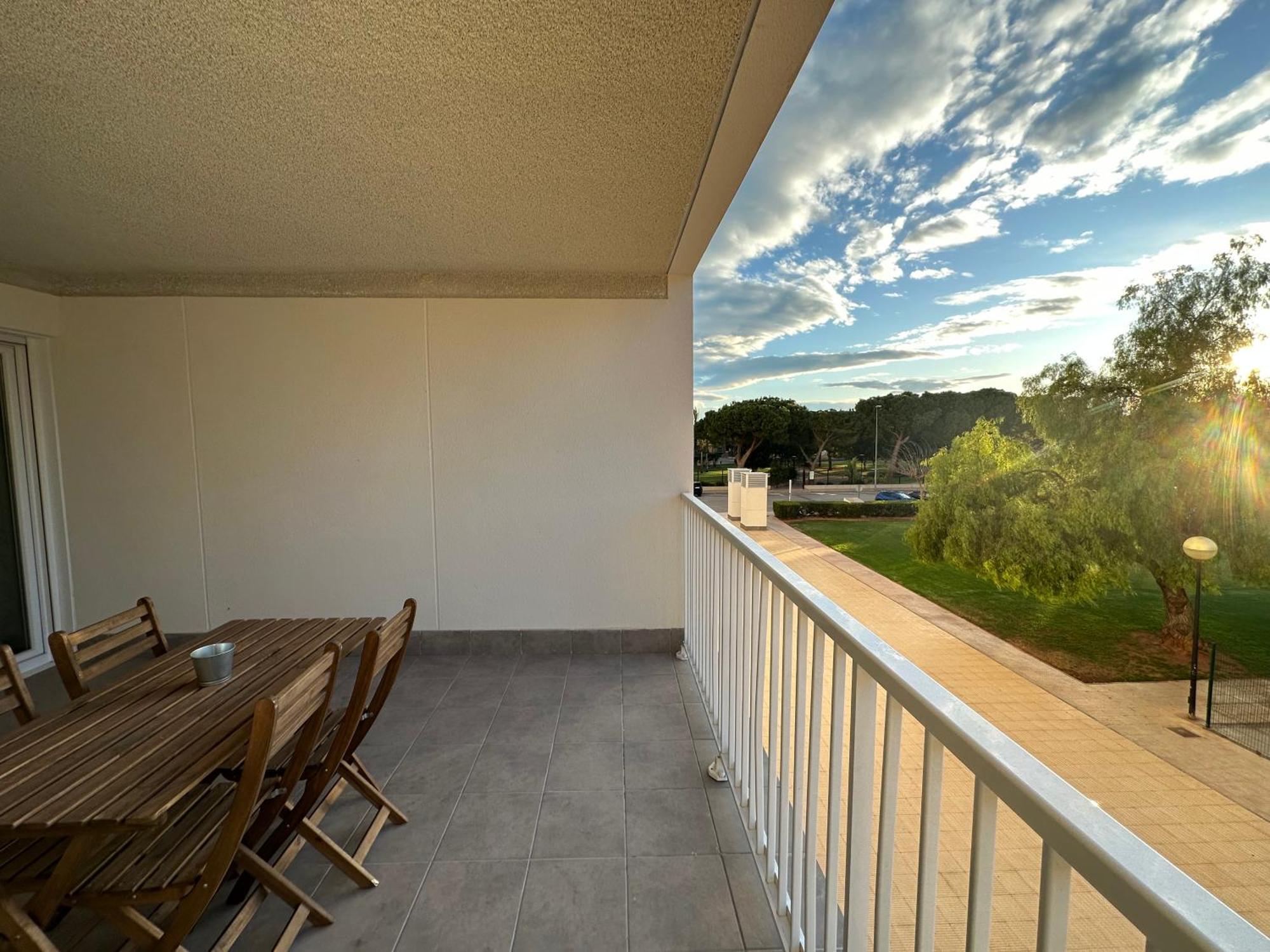 Apartamentos Canet Al Mar. Canet d'En Berenguer Eksteriør billede